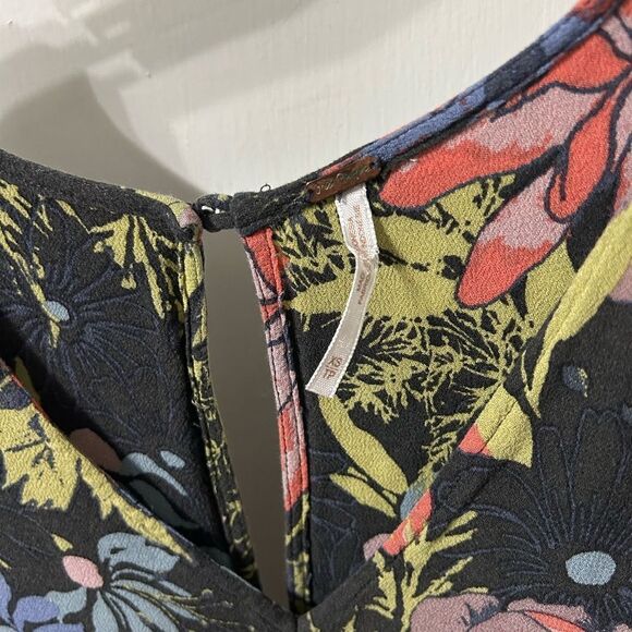 Floral Sleeveless Dress - Picture 3 of 3